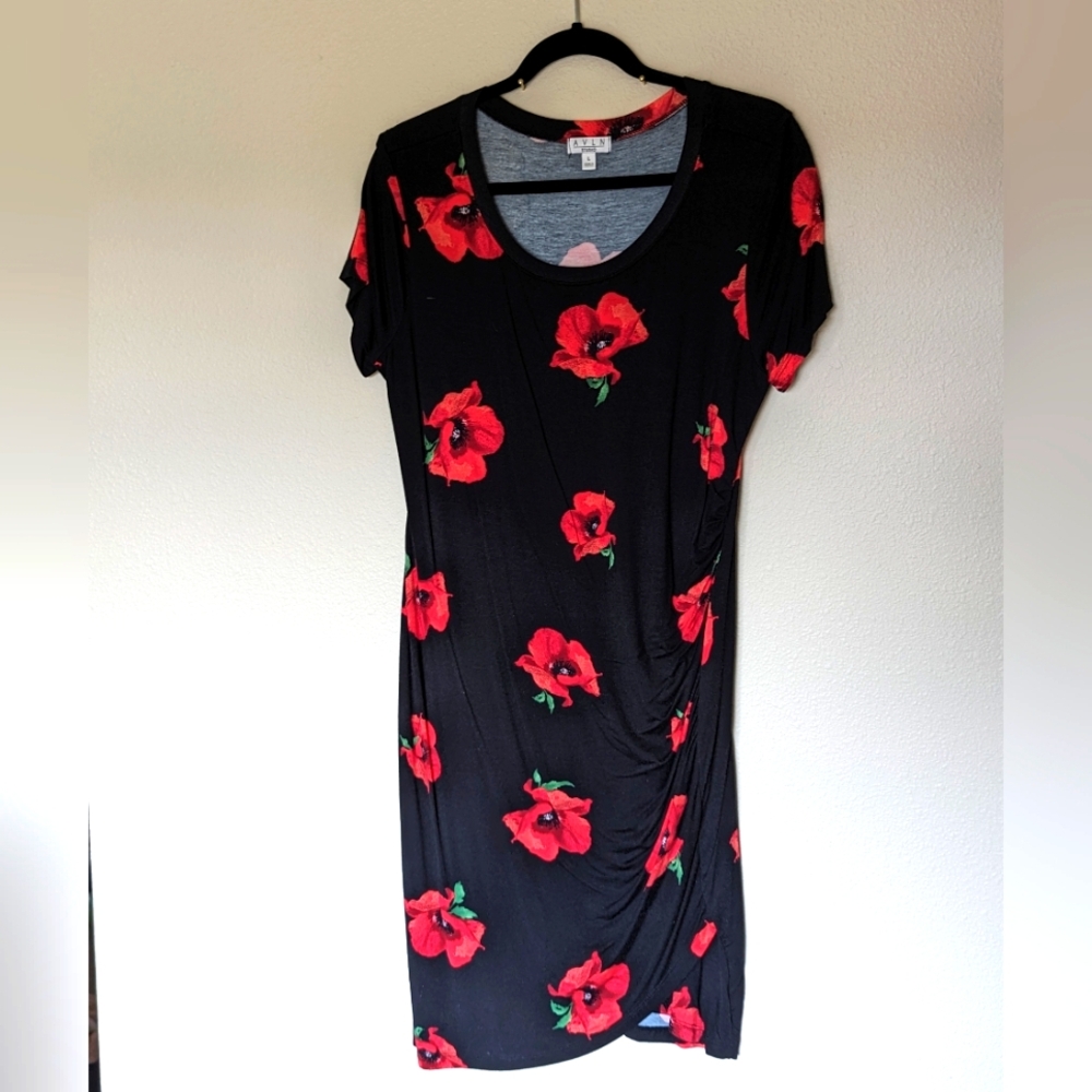 NWOT AVLN Black and Red Dress Size L